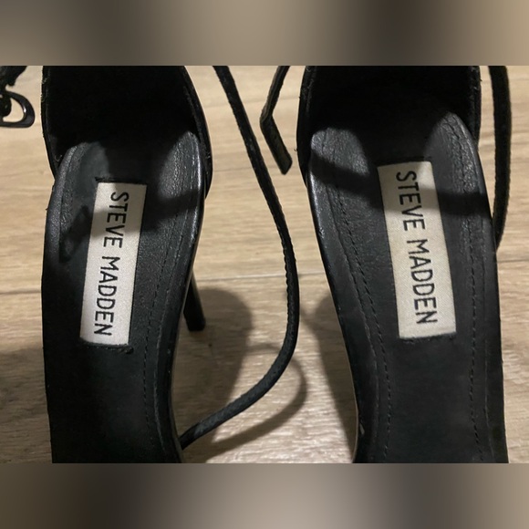 Steve Madden Stecy Court Black Leather Ankle Strap High Heels Women’s US Size 7 - Picture 4 of 5
